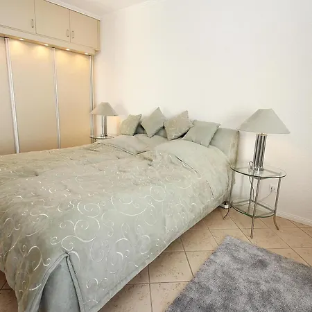 Trelleborgallee, 153 アパート *